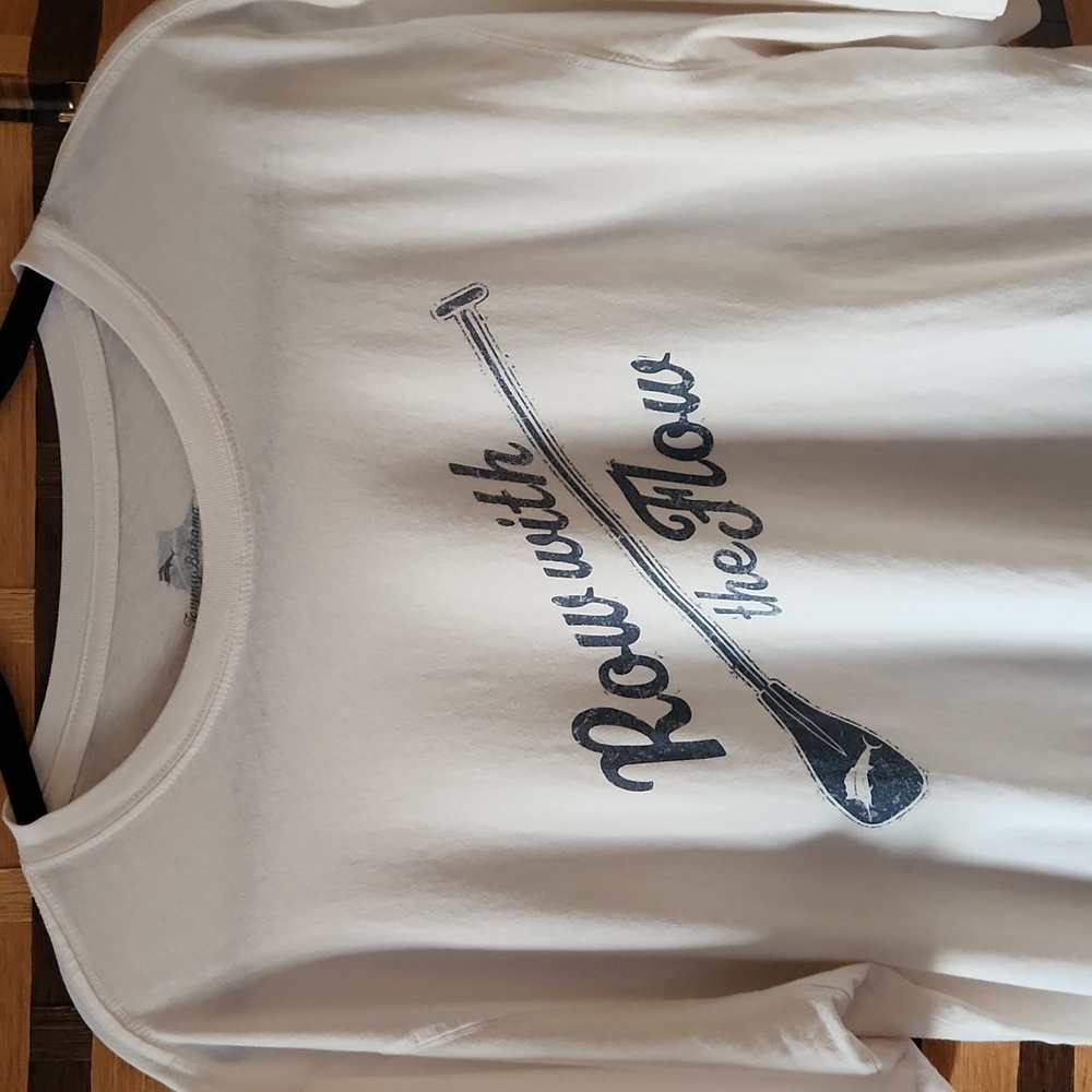 Tommy Bahama tshirt